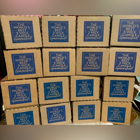 ✨$16 each✨Bath & Body Works BRAND NEW 3-Wick Candles - Picture 8 of 8